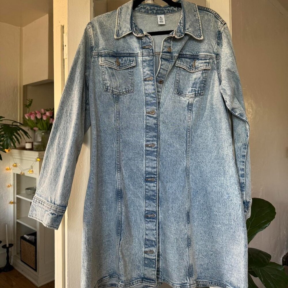 Mini light washed denim dress